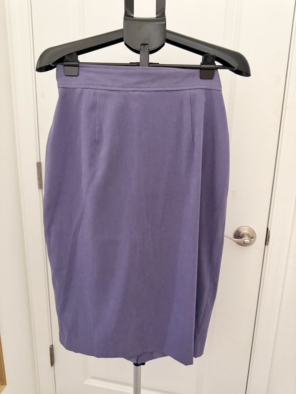 Amanda Smith | Purple Pencil Skirt - Classic Solid Color